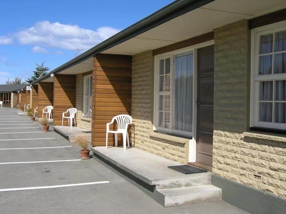 Cedar Lodge Motel Тимару Екстериор снимка