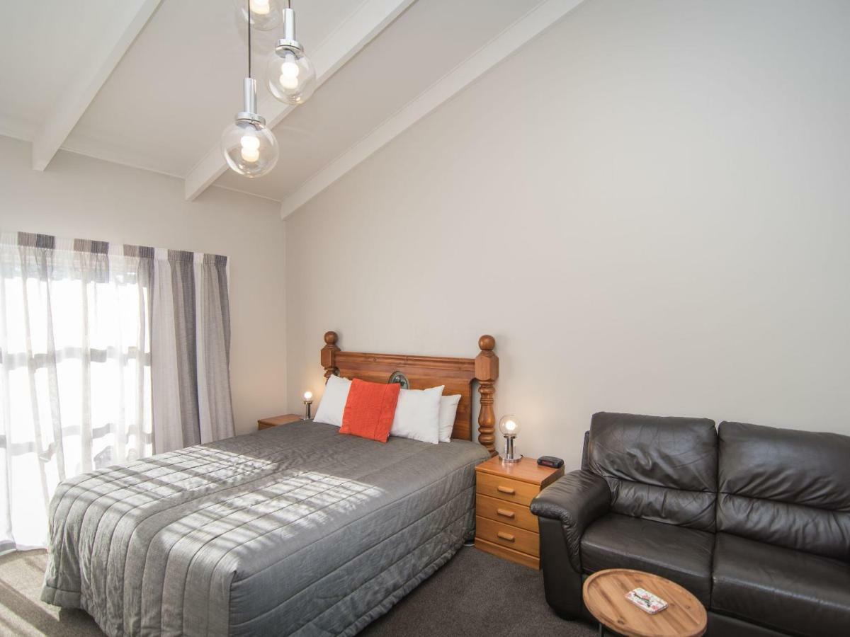 Cedar Lodge Motel Тимару Екстериор снимка